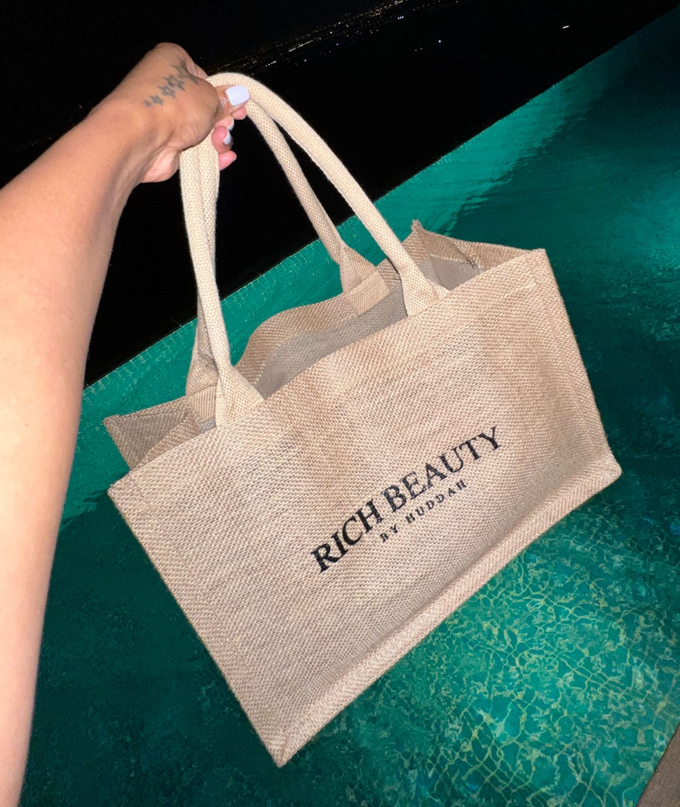 RICH BEAUTY TOTE BAG